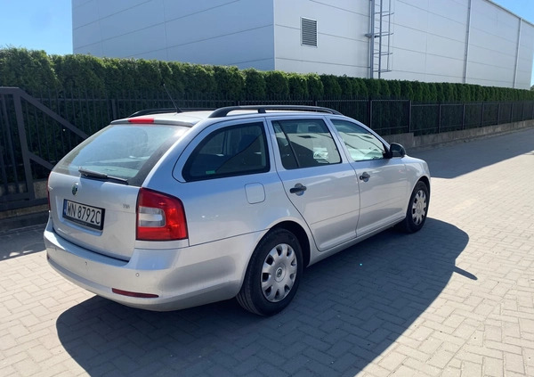 Skoda Octavia cena 16000 przebieg: 370000, rok produkcji 2011 z Warszawa małe 121